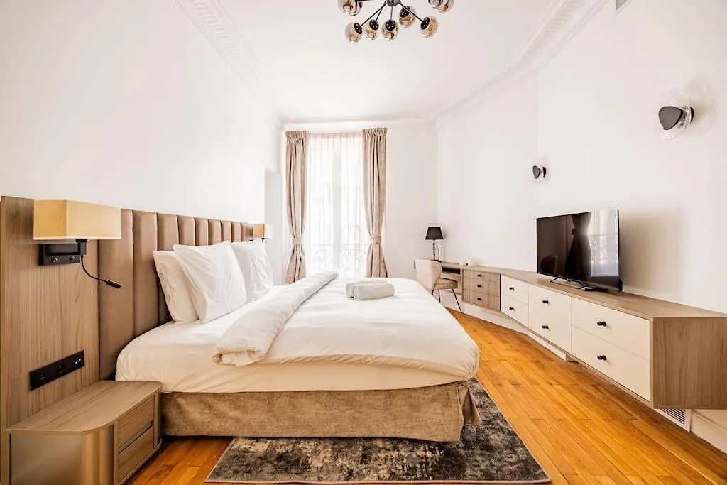 Amazing Apartment # Champs Elysees # Paris 8 # Ac 0*,